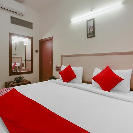 Kaveri Hotel Bed&Breakfast Mysore Exterior foto